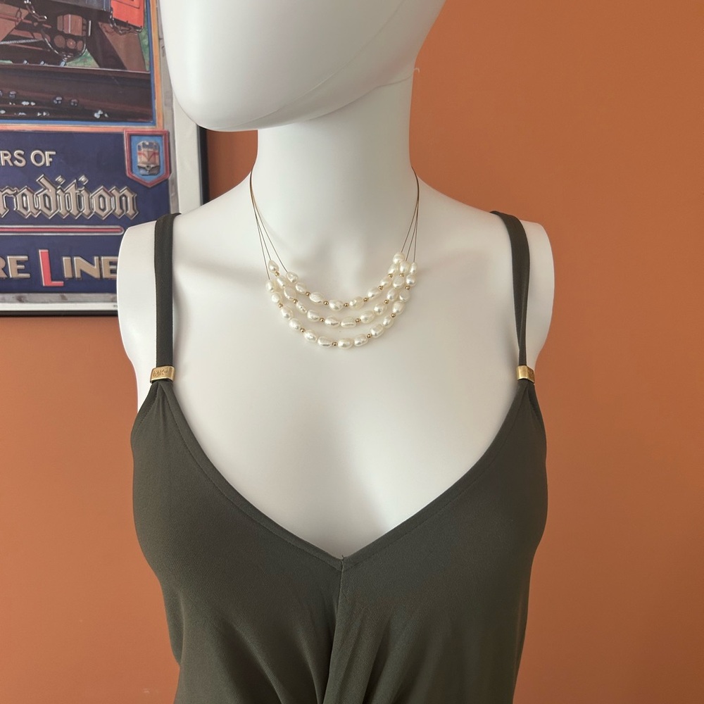 Ross-Simons fresh water pearl and 14K gold necklace